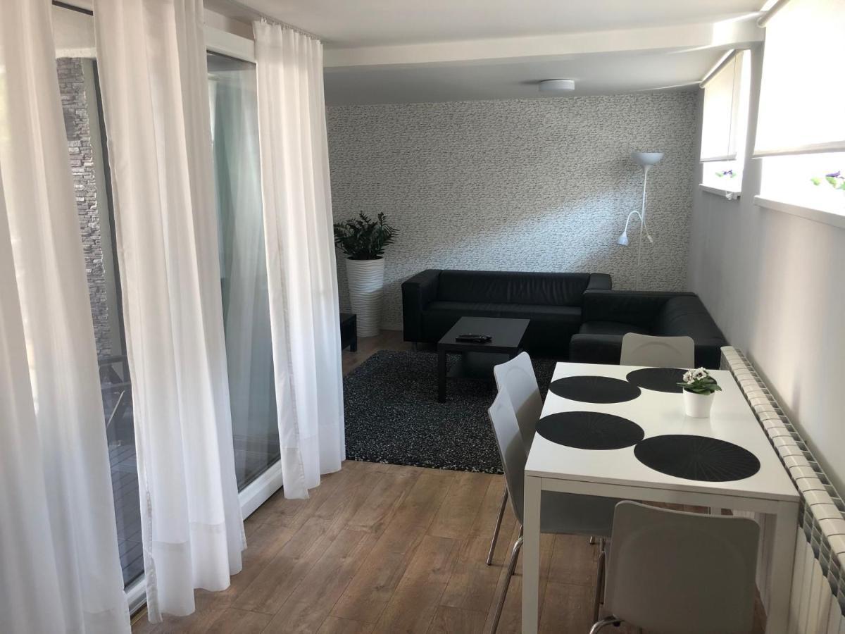 Apartman V Centre Michaloviec Michalovce Luaran gambar