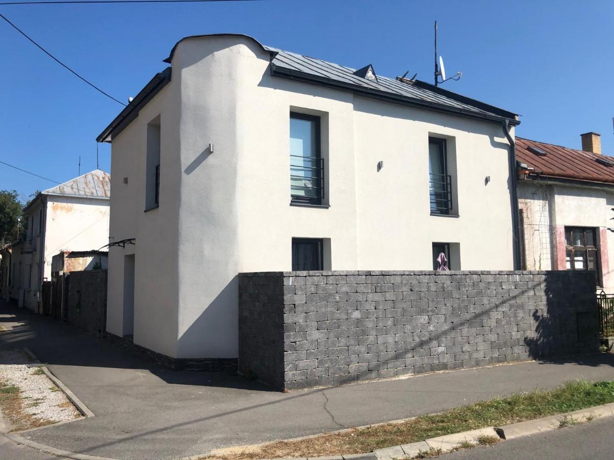 Apartman V Centre Michaloviec Michalovce Luaran gambar