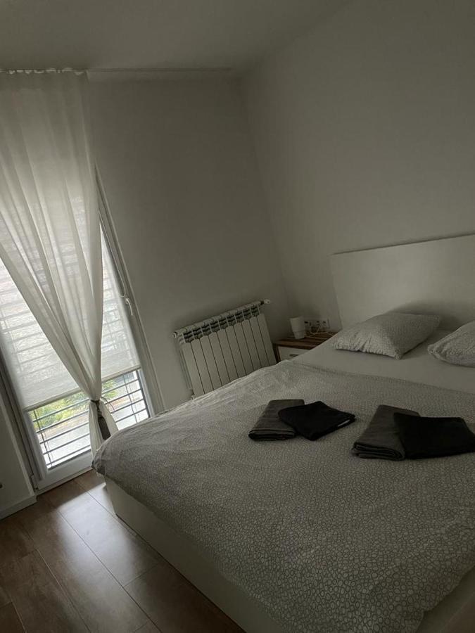 Apartman V Centre Michaloviec Michalovce Luaran gambar