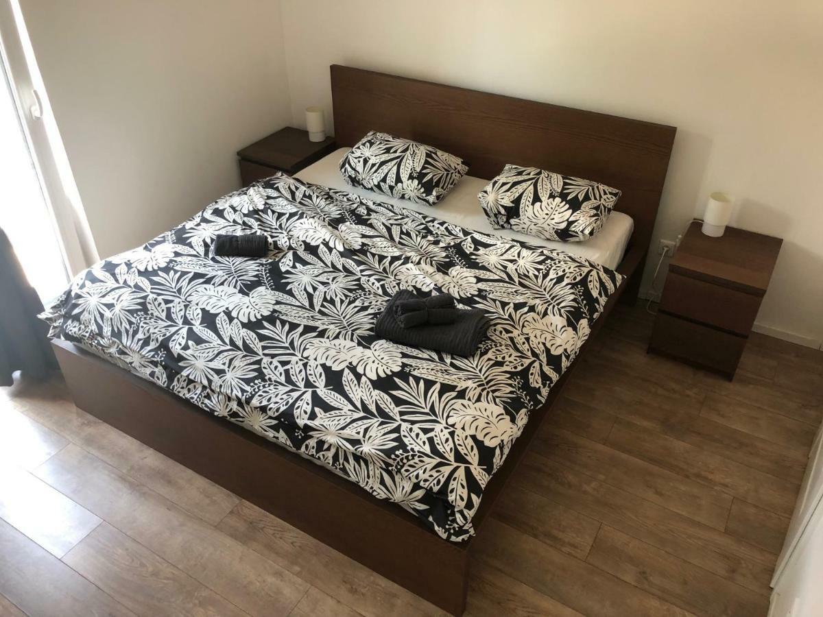 Apartman V Centre Michaloviec Michalovce Luaran gambar